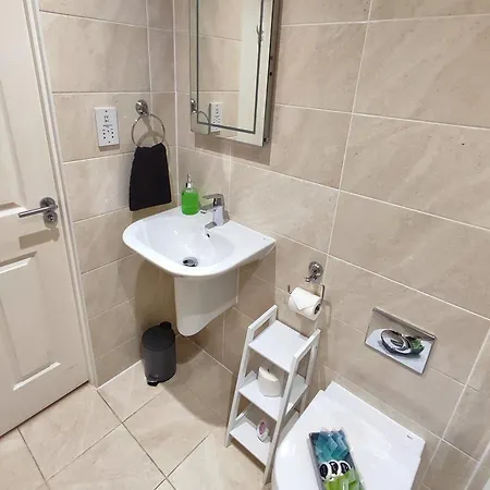 Duplex Apartment In Leeds With King Size Bed - Long Stay Rates Available Exterior photo