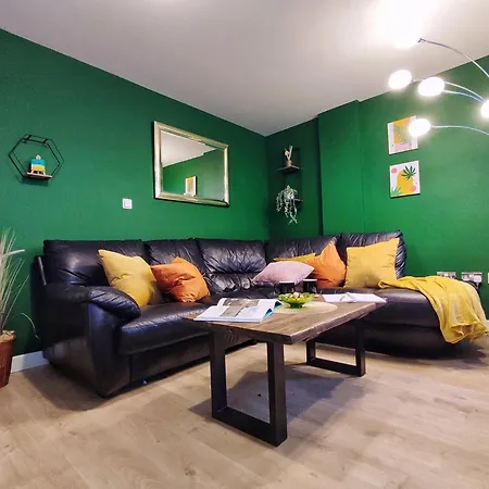 Duplex Apartment In Leeds With King Size Bed - Long Stay Rates Available Exterior photo