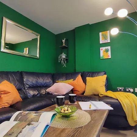 Duplex Apartment In Leeds With King Size Bed - Long Stay Rates Available Exterior photo