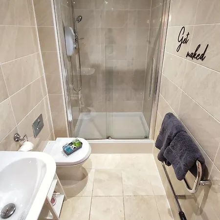 Duplex Apartment In Leeds With King Size Bed - Long Stay Rates Available Exterior photo
